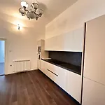 Flanatika Apartman Póla