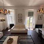 Flanatika Apartman Póla