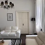 Flanatika Apartman *