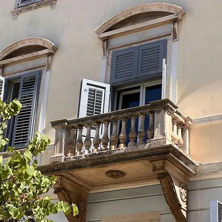 Apartamento Flanatika Pula