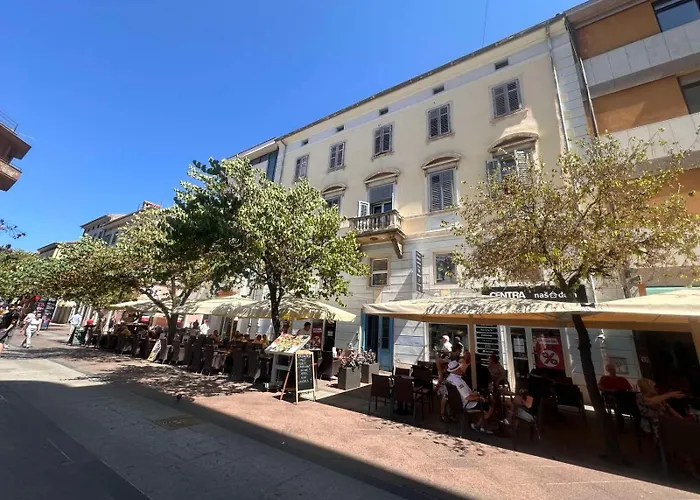 Flanatika Pula