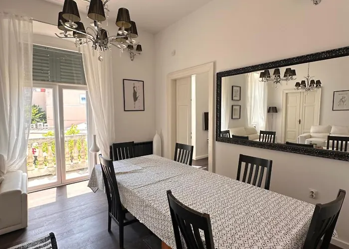 Flanatika * Пула